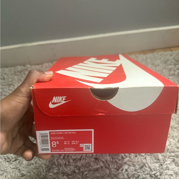 UCLA Nike dunks - Picture 5 of 5